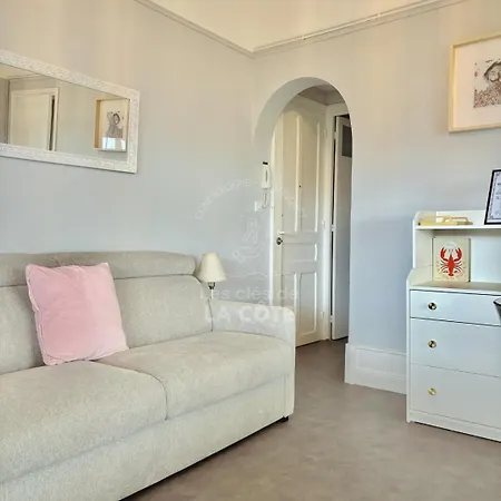 L'alexandra Apartment *